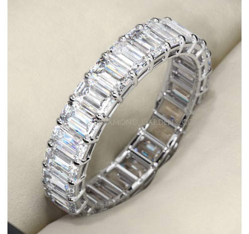  5.50 ct Emerald cut Diamond Eternity Wedding Band, 0.25 ct each 