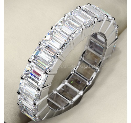  6.90 ct Emerald Cut Diamond Eternity Band, 0.30 ct Each, VS1 